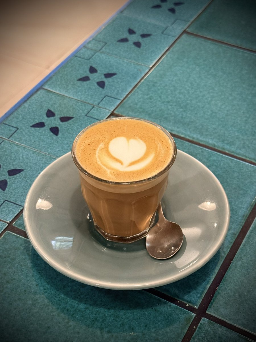 sabrr_shukarr's tweet photo. // Where coffee slows you down and thoughts finally catch up.🫶🏻
~ Ruby’s ~ feels like an unhurried pause.
No rush. No noise. Just presence.🌻
#RubysCoffee
#coffeeandcalm ✨ https://t.co/OpOgraNgxd