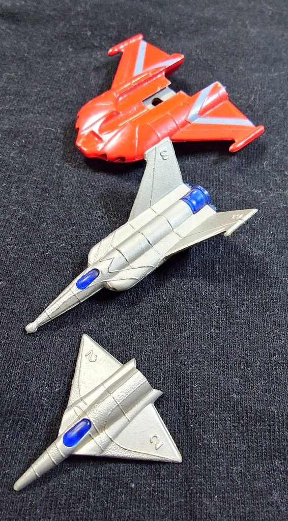 頂き物の話が多くてアレですが、友人が昨年ポンっとくれた物