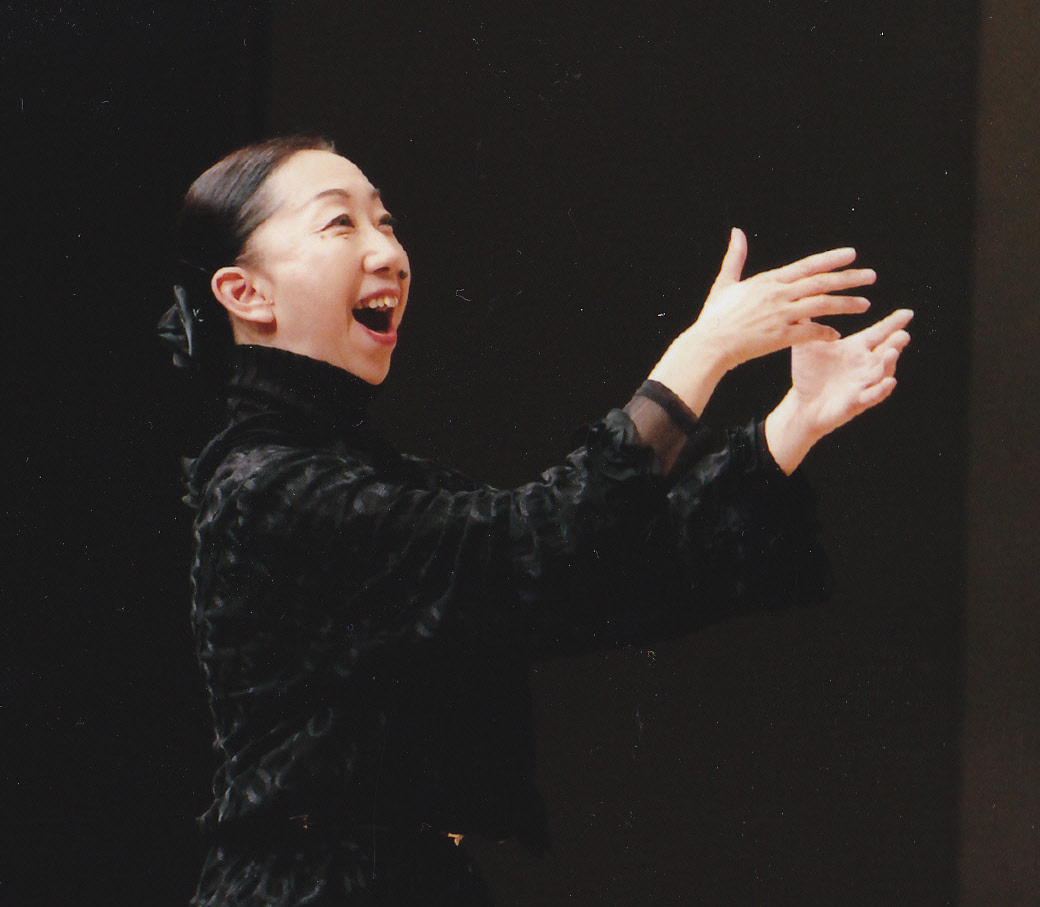 昨年のジュリアンさんのワークショップの感想文章が届きました！
岩手県合唱連盟理事長の村松玲子先生です。昨年の岩手会場にご参加いただきました☺️

ーーーーーーーーーー
Golden silence と Connecting the people