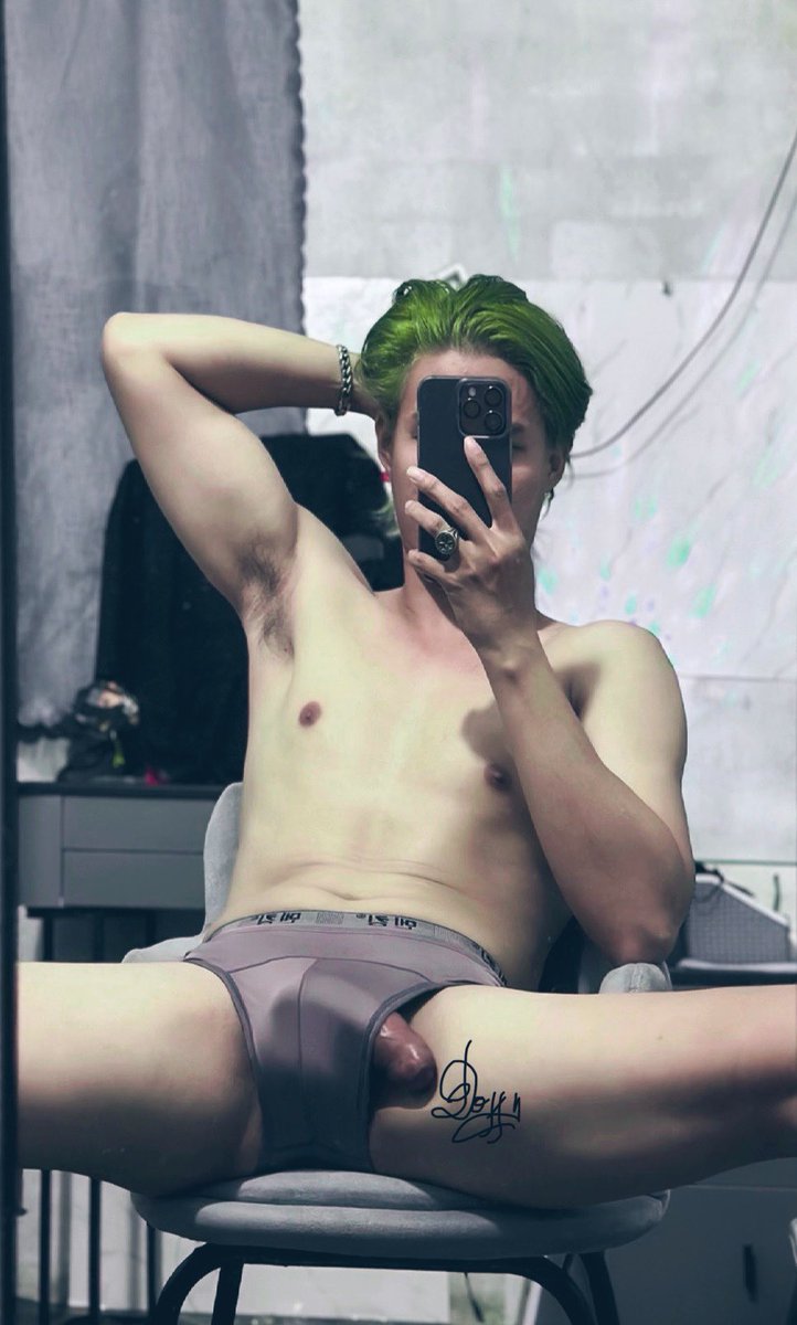 Doffykkkk's tweet photo. Thích bú kiểu này không https://t.co/7N5IWOgus3
