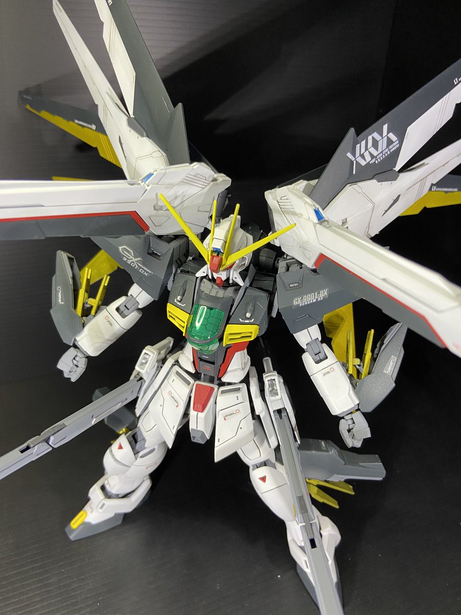 o0ybLr0EE76IalA's tweet photo. #私のヤバい初手と完成

こちらも大体カラーリングのせいw https://t.co/FCju9YpIax