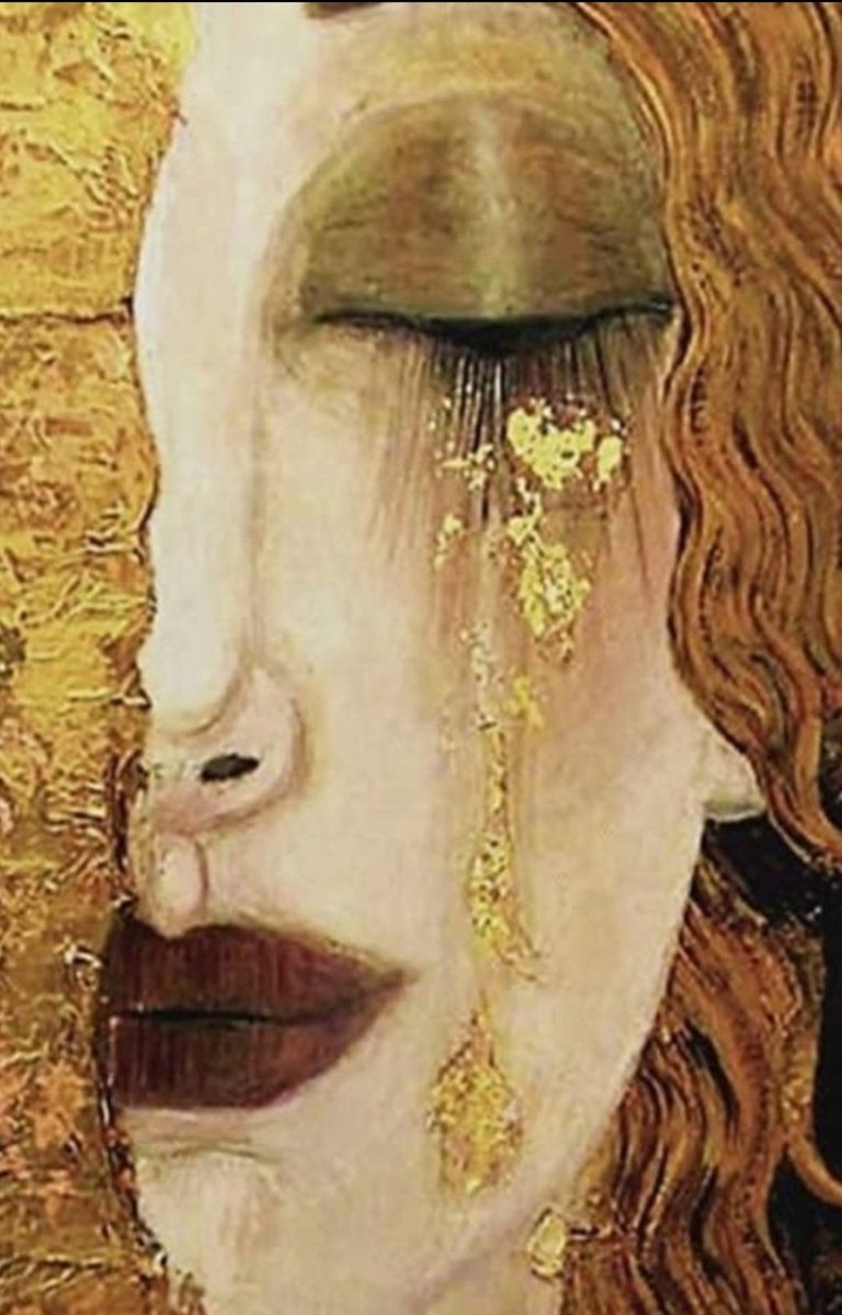 Niké de Samotracia tweet media