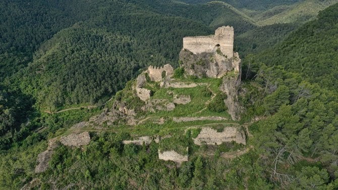 dp_asoc's tweet photo. Próximo domingo 1, excursion mágica y suave, al luminoso #CastellMauz. Inscripciones antes del viernes 27. Salida desde #Castello a las 10:00, regreso despues de comer. Inscripciones y + info via whatssap https://t.co/dtSnpJKqgP