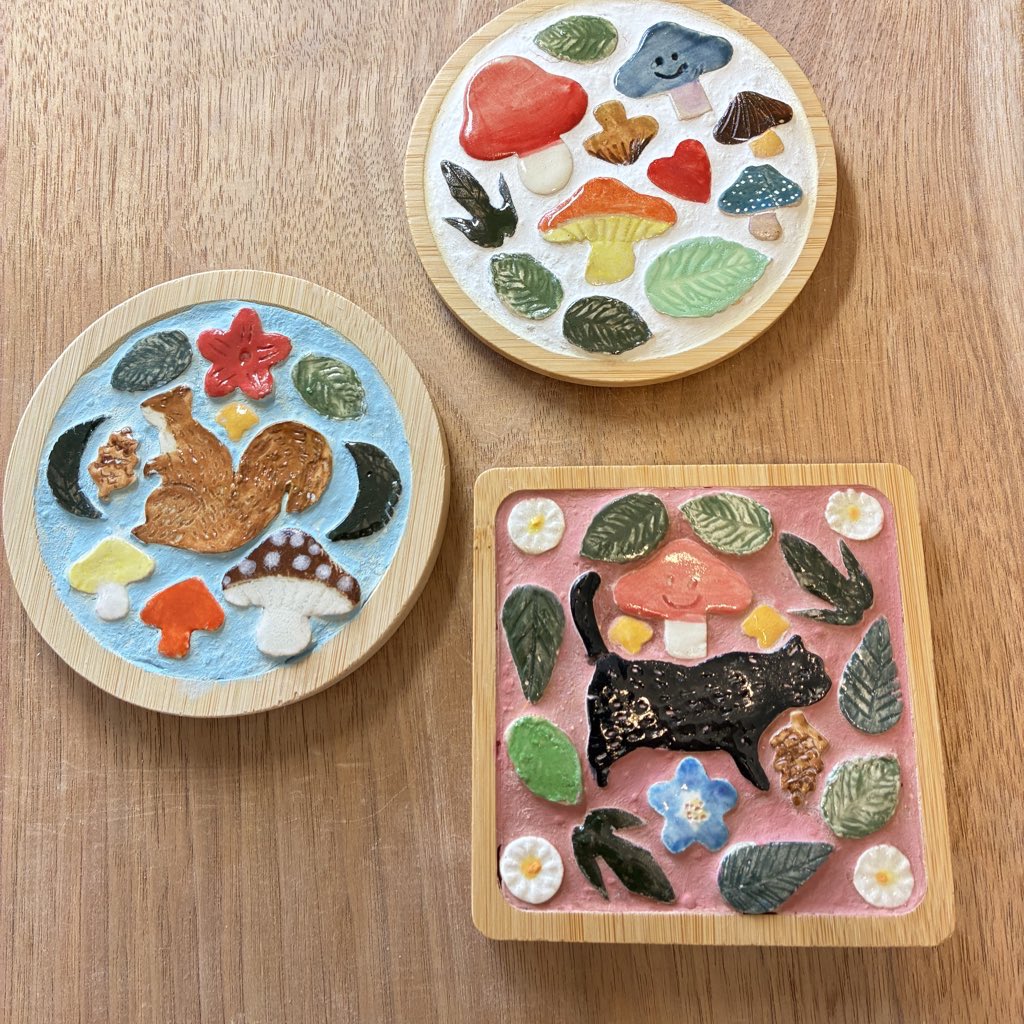 ハンズ横浜店で3／6より行われる「横浜きのこクラブ」でワークショップやります。
一部モザイクタイルを並べてみました。いろいろあって迷っちゃいますね。
素敵なオリジナルコースター作ってくださいね。
予約お待ちしています。

event.hands.net/make/kanagawa/…