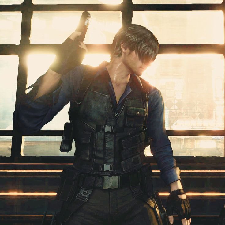 ryesre9uiem's tweet photo. leon is always in navy blue and i thank the people at capcom bc he pulls it off every time https://t.co/CDag0X4Z49