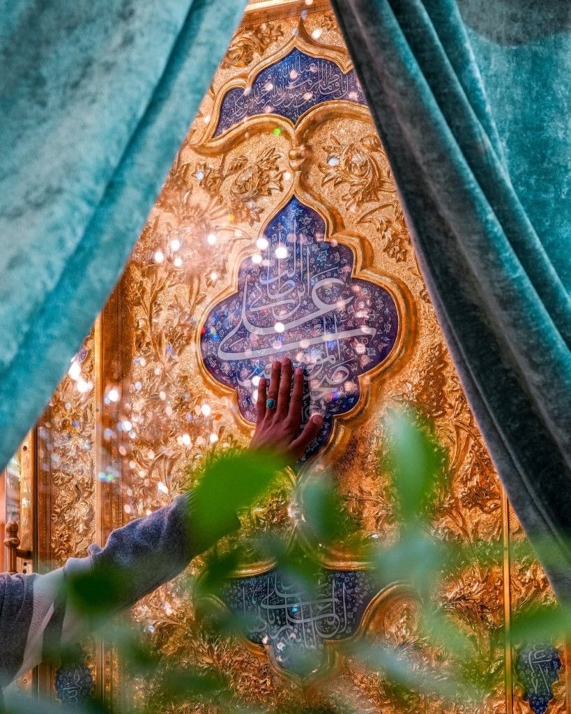دستم نرسید است به انگشتر مولا ...
دادند به من وصله دامان نجف را ...💚

#مولا_علی