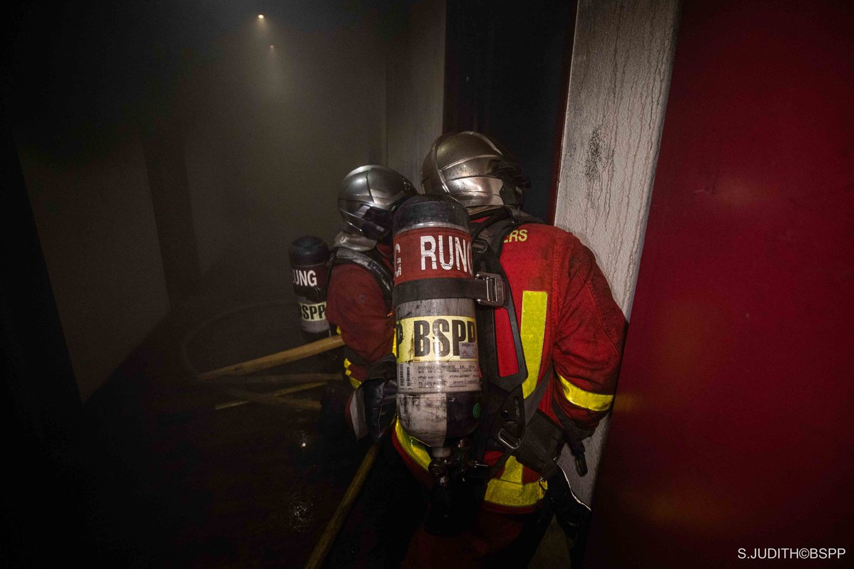 PompiersParis tweet media