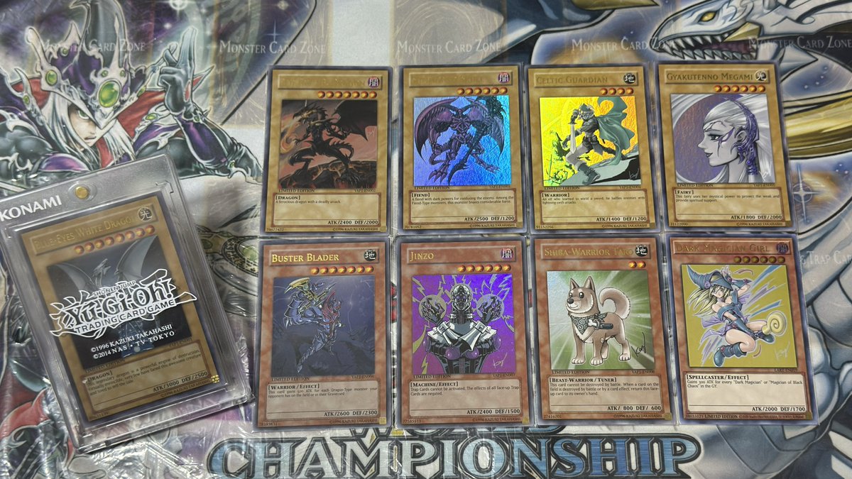 カードの完成度的に10thアニバーサリーパックの米版は珠玉級。 日版