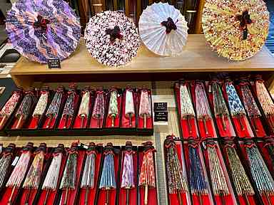 京都　辻倉　色番傘 江戸紫　日本最古の京都和傘屋 辻倉 紫の番傘｜『 色番傘 江戸紫』｜ 京都｜日本最古の和傘屋辻倉 - 日本最