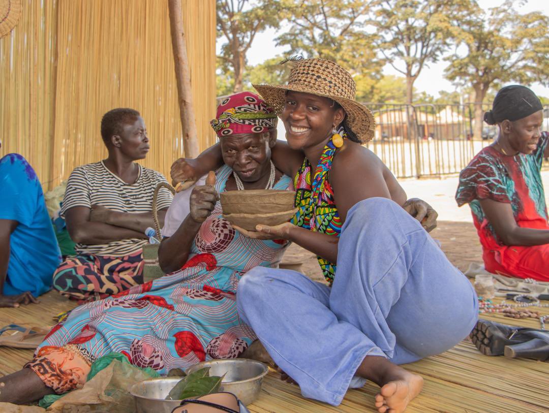 Before modernity there was wisdom passed hand to hand , grateful that I can still walk that path.  Thanks Loremi tours. 28th feb, Reggae is mine 🍀💚🛖🫶🏾