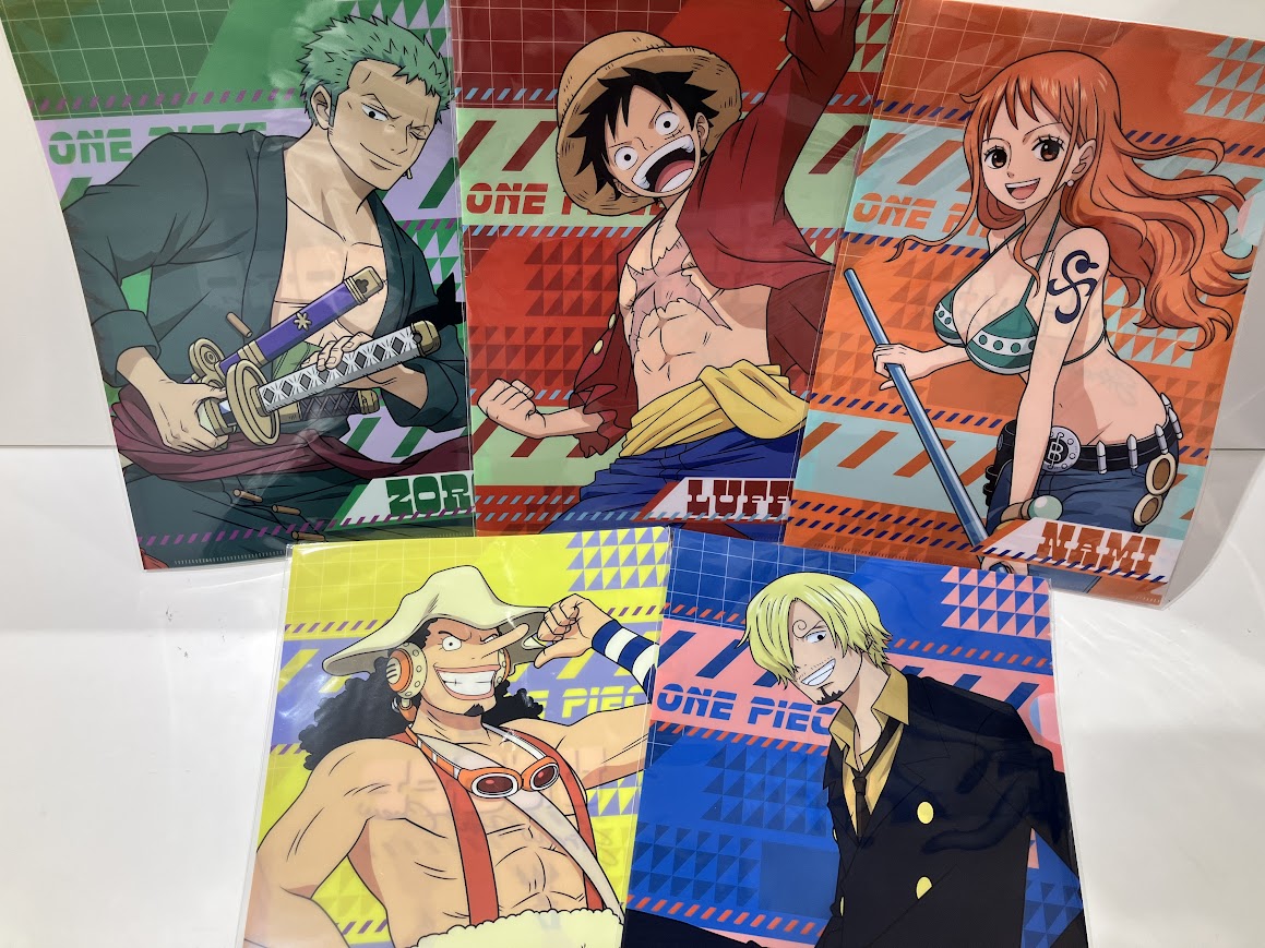 新商品】 MUGIWARA STORE ARTS クリアファイル ルフィ/ゾロ/ナミ