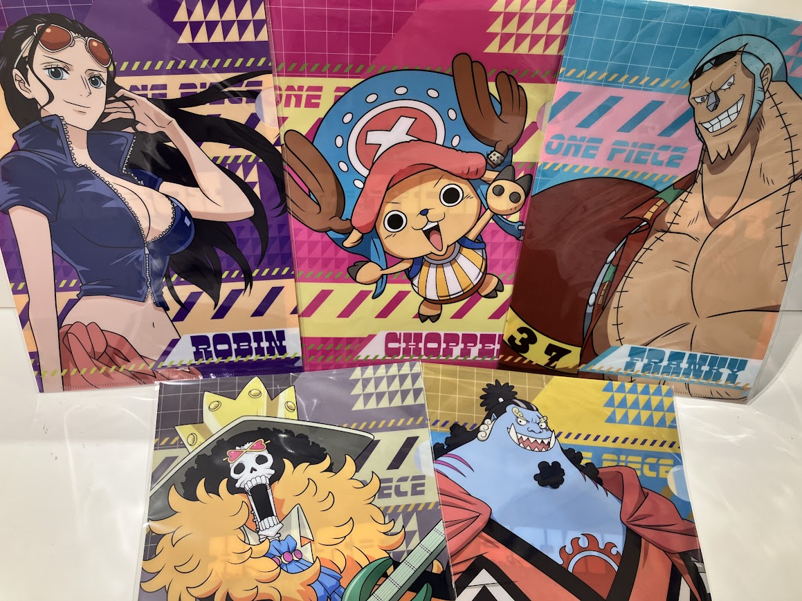 新商品】 MUGIWARA STORE ARTS クリアファイル ルフィ/ゾロ/ナミ