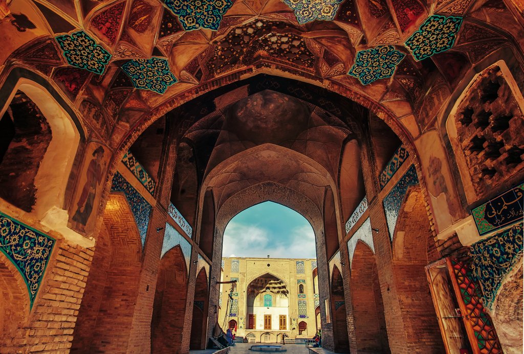 kerman_cthh's tweet photo. در قلب کویر، کاروان‌ها هنوز در خاطره‌ آجرها نفس می‌کشند.
کاروانسرای گنجعلیخان کرمان روایت‌گر شکوه سفر، امنیت راه و هم‌نشینی فرهنگ‌هاست.
کرمان؛ ایستگاهی ماندگار در مسیر تاریخ.
#کرمان 
#ایران_ببین 
📷 آرشیو روابط‌عمومی میراث‌فرهنگی کرمان https://t.co/voSWAhomct