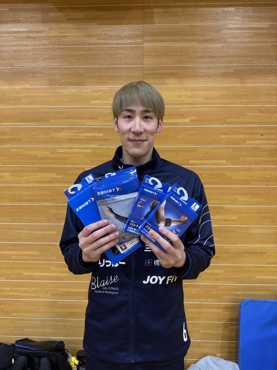o206k's tweet photo. Vリーガーになってからずっとザムスト@zamst の製品を愛用しています。

特に足首サポーターは足首の安定性を高めてくれて、無くてはならない存在になってくれています。

#ザムスト
#PR https://t.co/SEQgIHmUJh