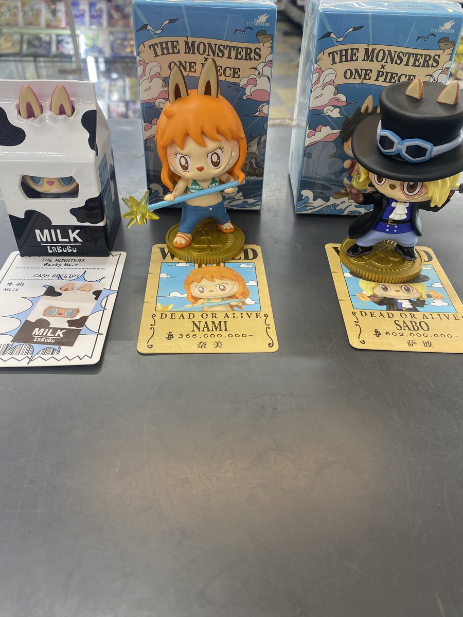 ブックタウン津島店買情報】 THE MONSTERS ONE PIECE ナミ•サボ ミルク