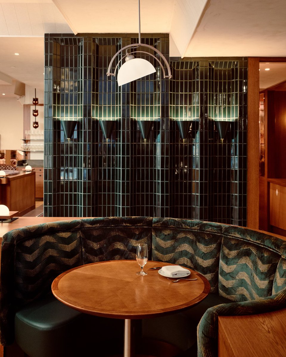 A19 Artisan Lighting tweet media