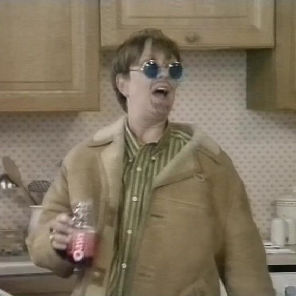 Matt Goodwin releases evidence that he grew up in Manchester.
#GortonAndDenton