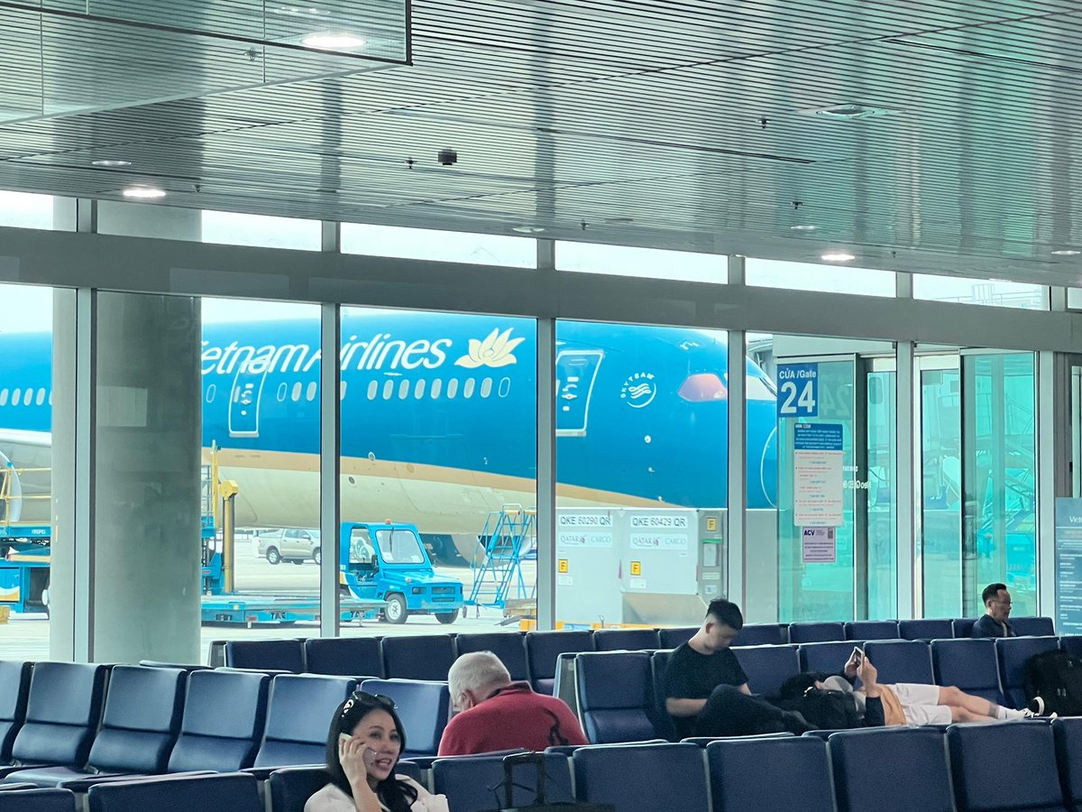 When you visit Thailand 🇹🇭, they might share some negative things about Cambodia 🇰🇭 with you. 

However, when you travel to Cambodia, you won't hear any negative comments about Thailand 🇹🇭. The Khmers view Cambodia 🇰🇭, Laos 🇱🇦, Myanmar 🇲🇲, Thailand 🇹🇭, and Vietnam 🇻🇳 as brothers.