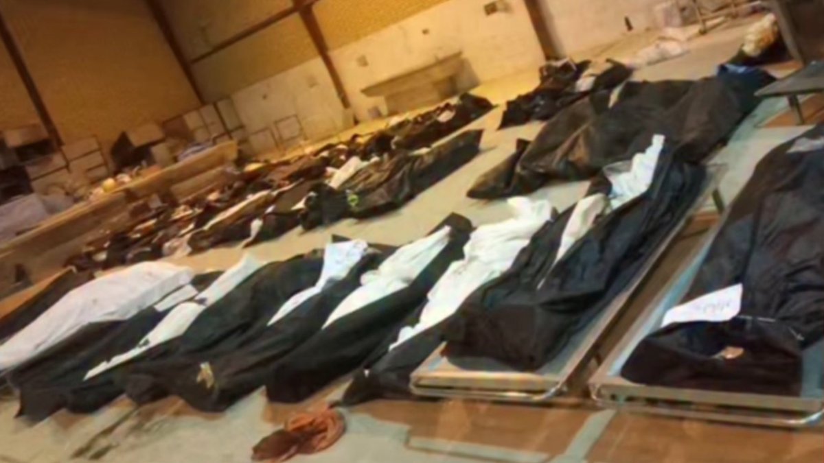 نویسنده tweet media