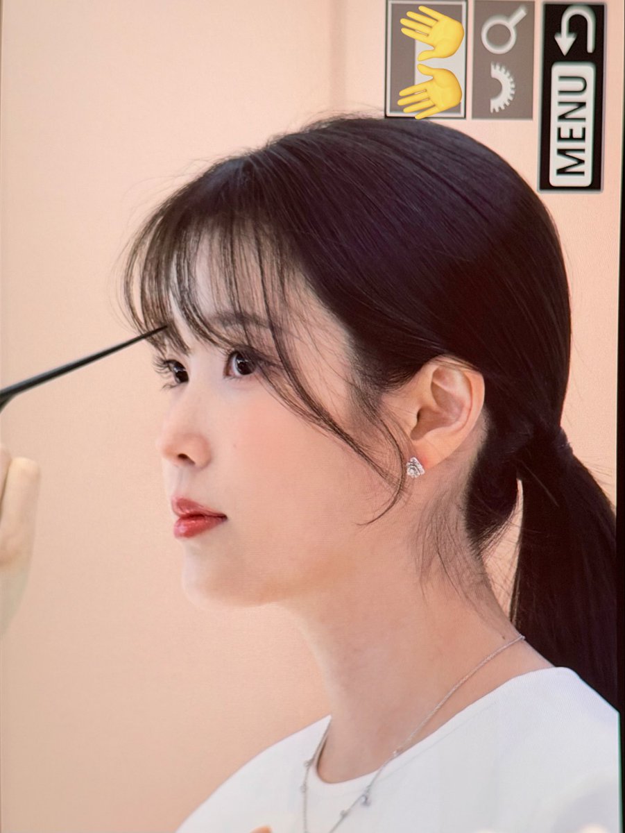 Bluewing tweet media