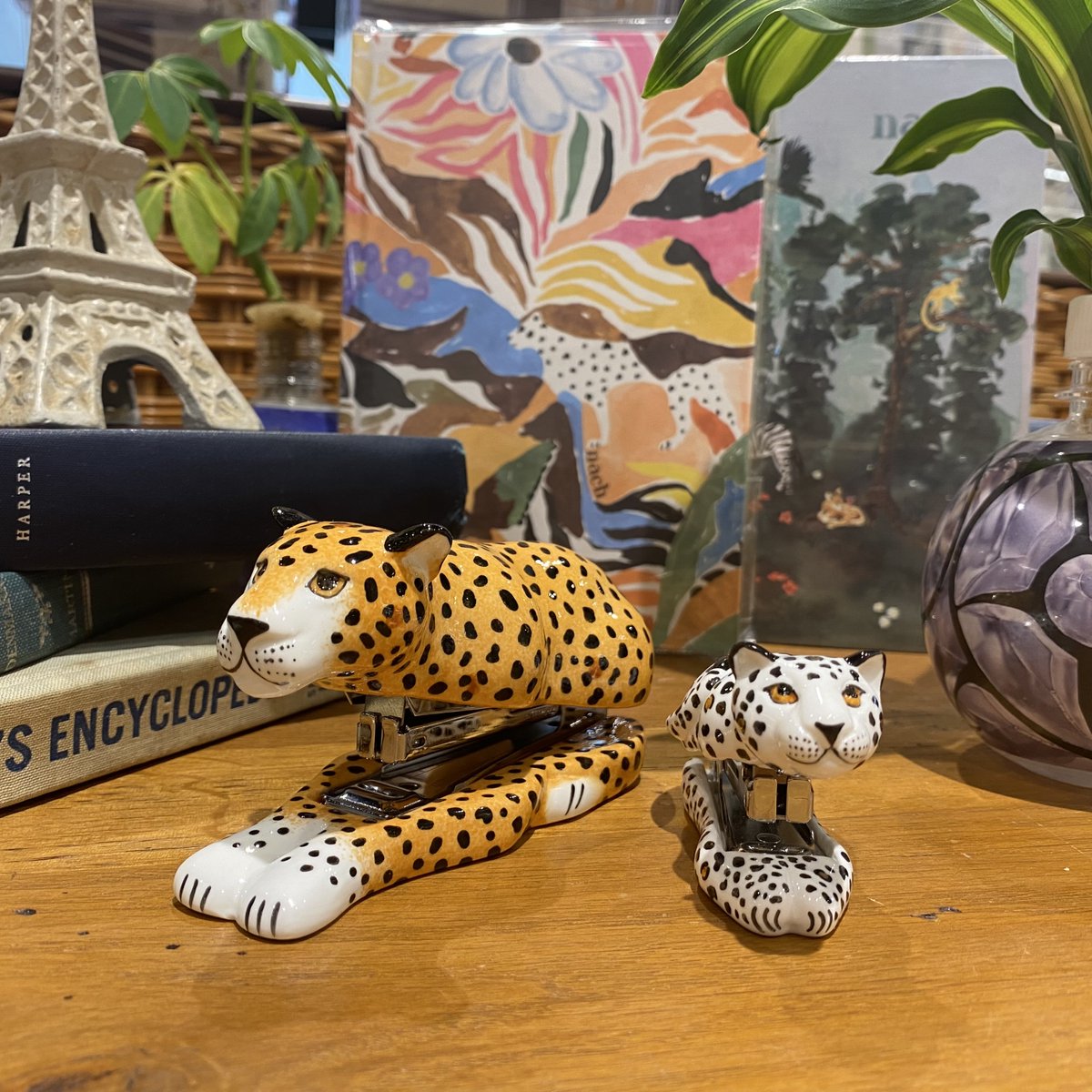 フランス人姉妹による磁器のアクセサリーブランド「nach」は全て手作り