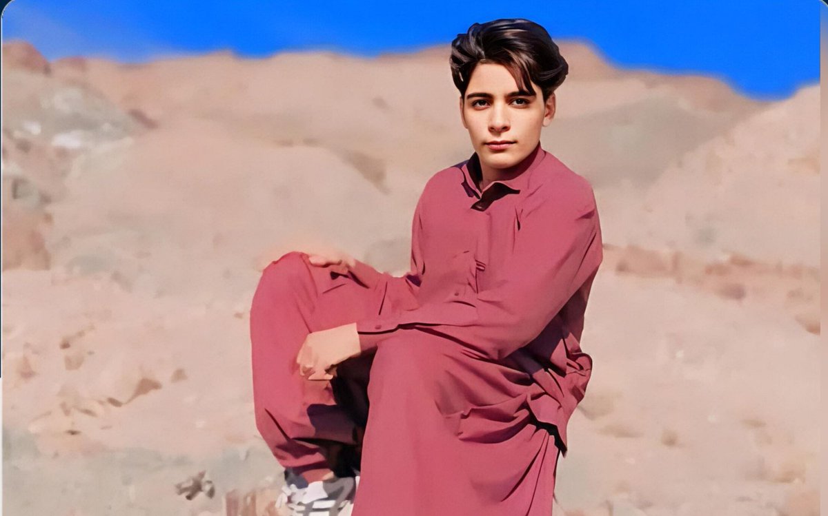 رُژنا tweet media