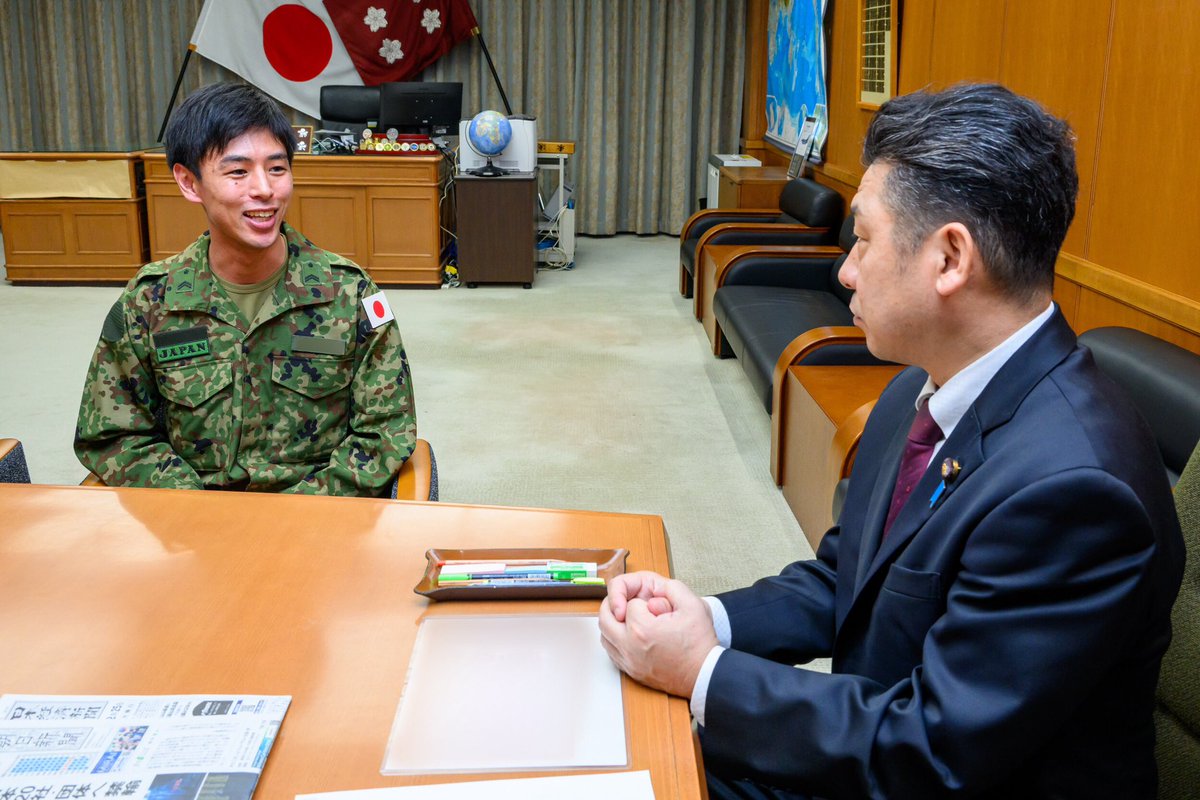 ModJapan_en's tweet image. On Feb 25, PVM Wakabayashi encouraged #JGSDF personnel assigned to #Fiji for a capacity building project on military medicine. The team will share knowledge on field medical training that can contribute to international peace cooperation activities during this deployment. 🇯🇵🇫🇯