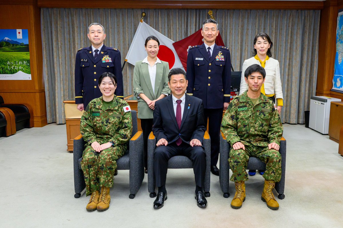 ModJapan_en's tweet image. On Feb 25, PVM Wakabayashi encouraged #JGSDF personnel assigned to #Fiji for a capacity building project on military medicine. The team will share knowledge on field medical training that can contribute to international peace cooperation activities during this deployment. 🇯🇵🇫🇯