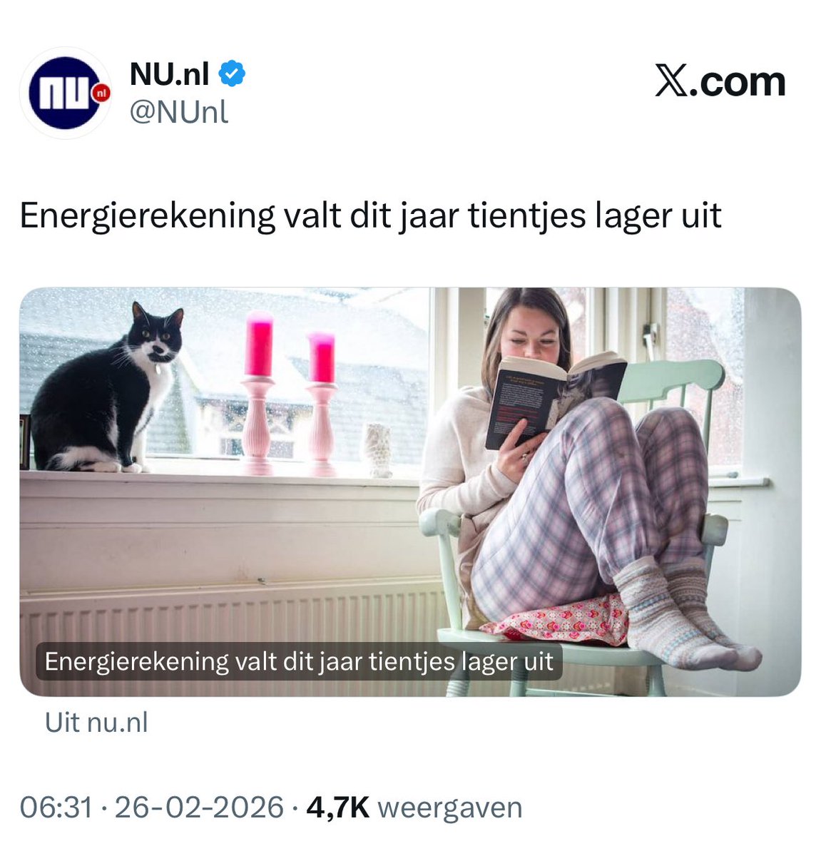 SimoneSays123's tweet photo. Wat een flut misleidend onderzoek van het CBS en NU punt 🇳🇱 neemt het uiteraard klakkeloos over. Dit onderzoek is een framing die de energietransitie mooier wil laten voorkomen dan hij daadwerkelijk is. (Ter info, ik ben inmiddels alweer 12 jaar werkzaam in de energiebranche en zie regelmatig een hoeveelheid onzin in de media verschijnen maar dit spant toch wel de kroon.)

De beweringen staan ook haaks op elkaar. Panelen worden onder andere opgevoerd als reden voor een lager energieverbruik, maar hetzelfde onderzoek heeft de terugleverkosten voor het gemak niet meegenomen. Dit maakt het onderzoek onbetrouwbaar en zeker voor de doelgroep met panelen. In 2027 wordt het nog erger als de saldering stopt. Bewust of onkunde?
 
Dan over het lagere gasverbruik, waarom zouden mensen dit doen? Natuurlijk druk het je energiekosten als je minder verbruikt, dit begrijpt zelfs een kind. Waar in 2024 6,1% van alle huishoudens aan energiearmoede leed is dat inmiddels gestegen naar een geschat risico van 6,6–7,6% in 2025/2026. Kwetsbare huishoudens zetten veelal gedwongen hun verwarming lager en of douchen korter, niet omdat ze duurzaam willen leven maar omdat het bittere noodzaak is om hun rekening te kunnen blijven betalen. 

Waar je in 2022 nog 0,440 belasting betaalde per m³ gas, is dit in 2026 0,727, een stijging van bijna 29 cent per m³ gas!! De grootste stijging was in 2023 toen ging het van 0,440 naar 0,593, en in 2024 verder naar 0,705. En dan heb ik het nog niet over de aanzienlijk gestegen netbeheerderskosten van de afgelopen jaren.

Kortom, dit onderzoek laat geen eerlijke feiten zien, maar zorgvuldig geselecteerde halfwaarheden, maar hé, alles om het sprookje van de energietransitie te rechtvaardigen toch?

➡️https://t.co/zy2bbbQf1N