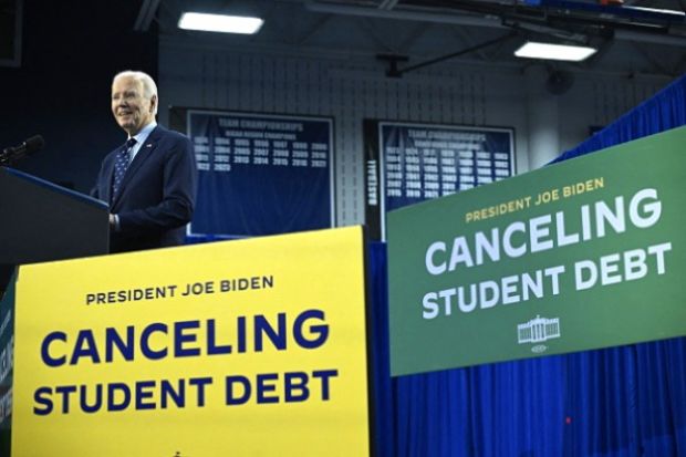 timeshighered's tweet image. Opinion: Although Trump has rolled back some of Biden’s programmes, his replacement student loan programme is still more progressive than England’s Plan 2 system, says Graeme Atherton #studentloans
timeshighereducation.com/opinion/what-e…