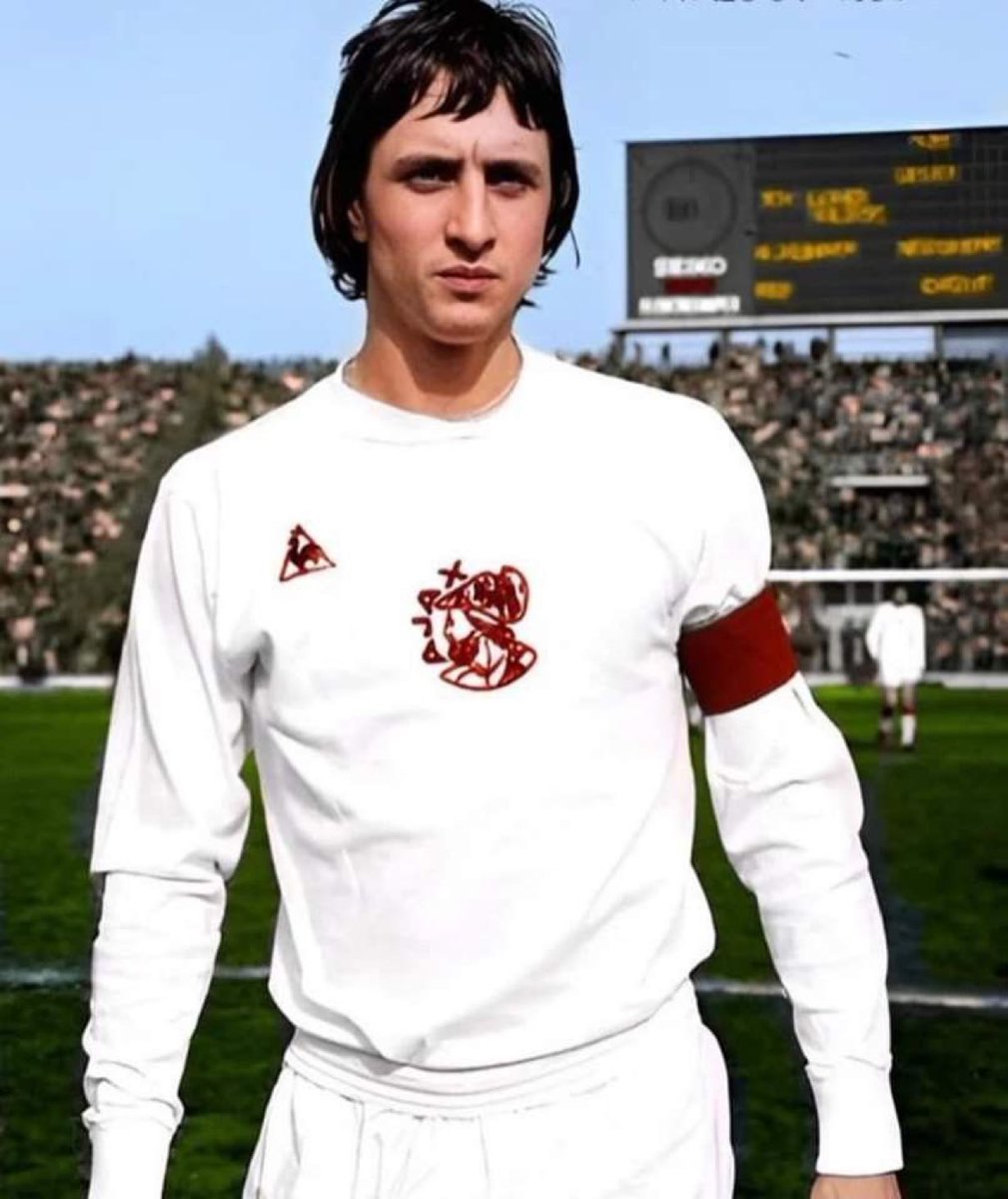 ___Jota___'s tweet image. JOHAN CRUYFF • #longsleeve