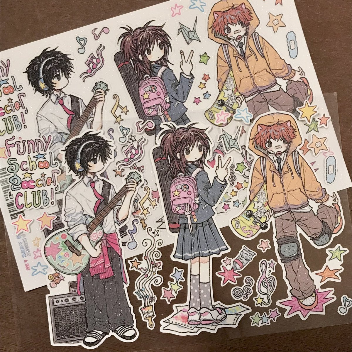 스티커 2종으로 참여합니다… ദ്ദി ῀ᢦ῀ ）