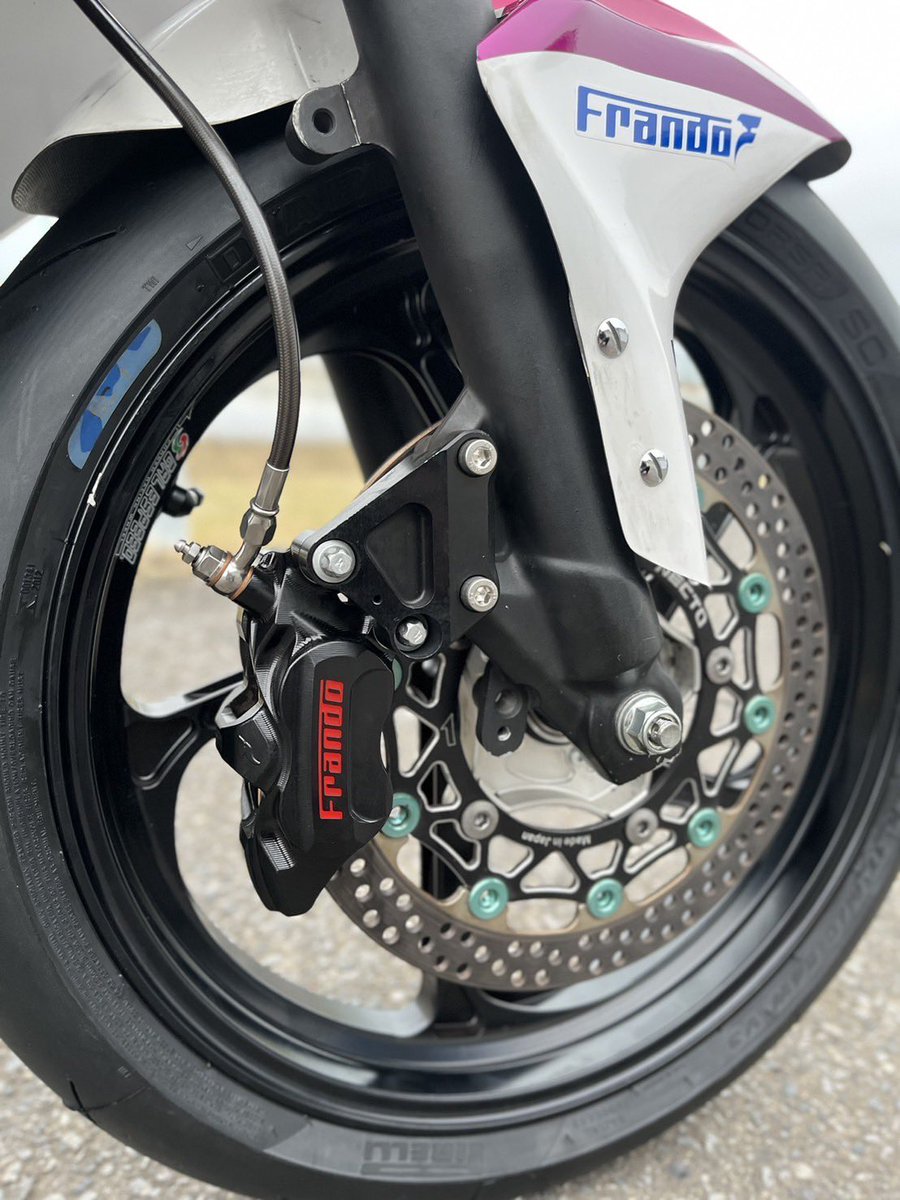 KrtFactory's tweet photo. 本日はガルーダ様へご挨拶に伺いました。
KRT走行会ではKRT車両でお馴染みのfrando製品とイタリアの高性能サスペンション、ビチューボ製品を展示して頂く予定です!
#frando
#bitubo
@garuda_inc https://t.co/w4dqS8CwCk