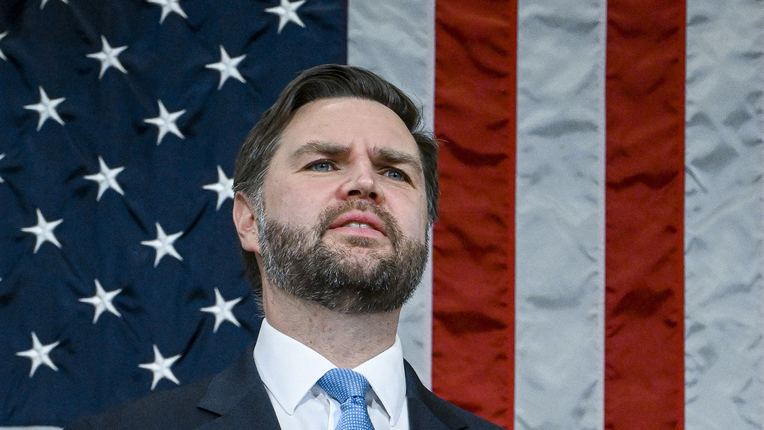 ‘’El vicepresidente de EEUU aseguró este miércoles que desconoce los detalles asociados con la incursión de una lancha de su país en aguas cubanas’’ Este personaje repite el trillado guion de seis décadas  convirtiéndose en cómplice de intento de terrorismo controlado por #Cuba