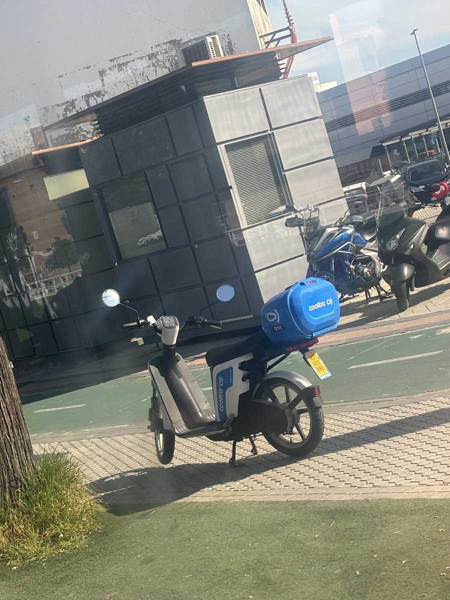 Busero Revenío tweet media