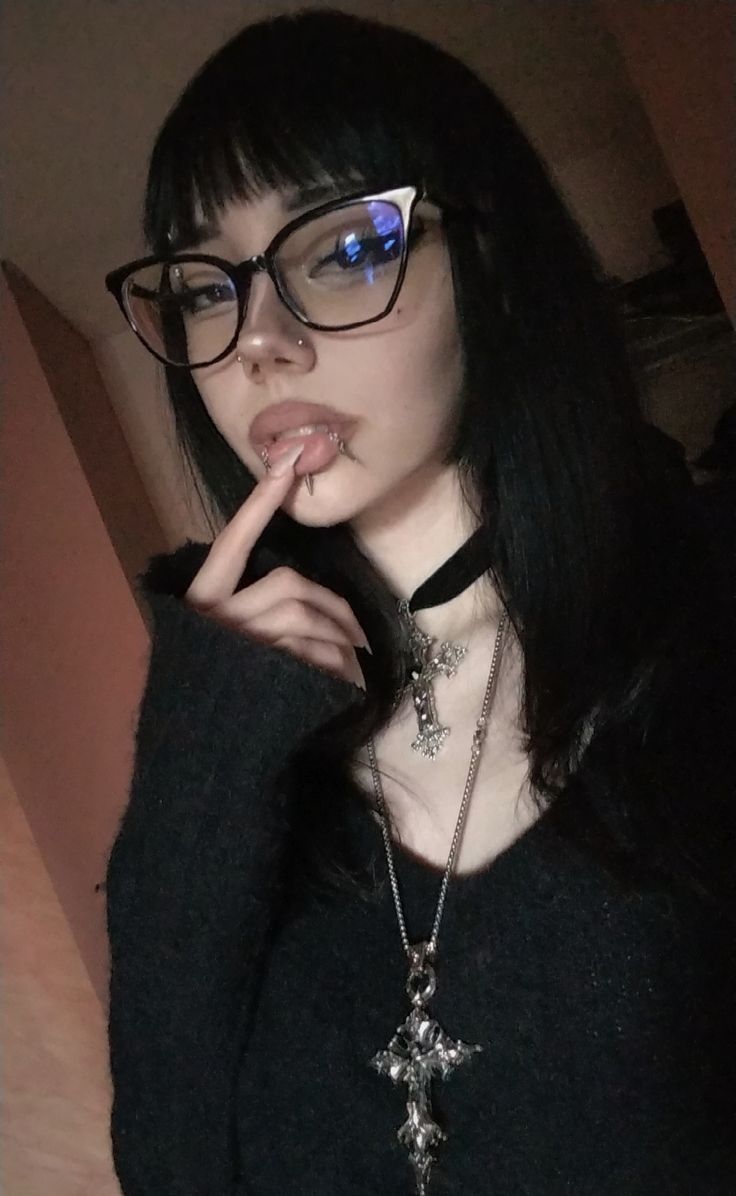 L’Envoûteuse👄 tweet media