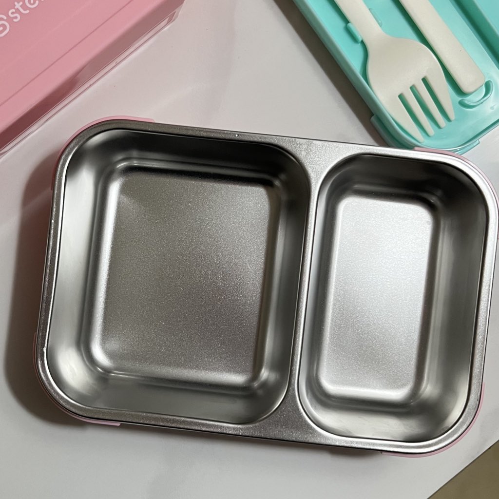 THIS stainless lunch box keeps food warm up to 4 hours and anti tumpah walaupun diguncang - guncang 👀
