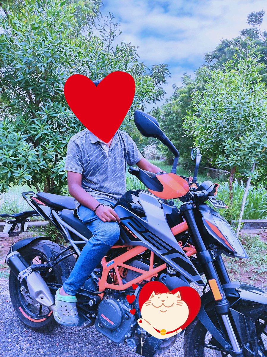 Naa Bujji bangaram 😘🫠 Ekkada vundo epudu 🥺evadu use chestunaro dinni baga 🙃
#BIKER