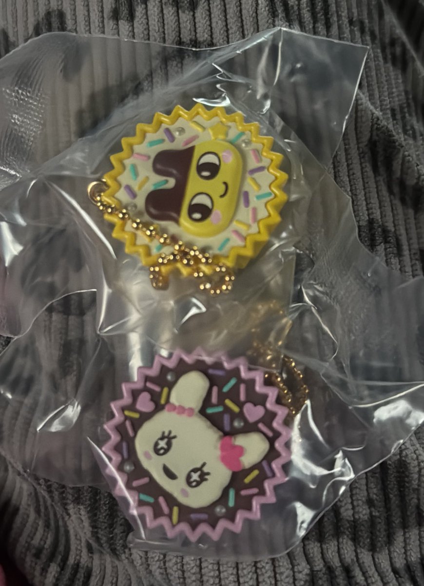 nanyo774's tweet photo. ガチャ バンダイ たまごっち 手作りおやつチャーム 平成女児チョコ 交換

譲　ラブリっち、まめっち

求　ふらわっち、くちぱっち、めめっち、　　　　　
　　みみっち

郵送交換希望です📮
気軽にお声掛けください🙇‍♀️🙇‍♀️ https://t.co/2dTOIai70A