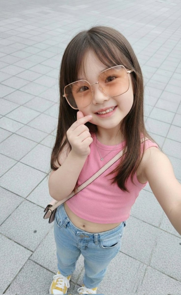 BabyPanPan46's tweet image. This Evening 😎♥️

#kids #kidsmodel #kidsmodeling #kidsfashion #kidsactivities