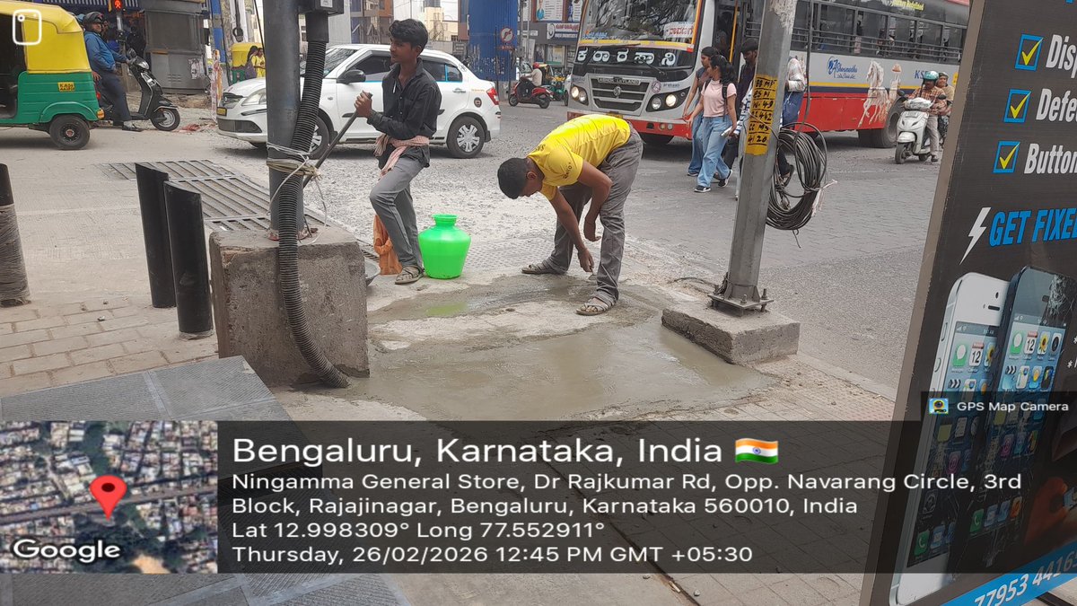 GBA_office's tweet photo. 🚶‍♂️🛣️ Obstruction Cleared for Safe Pedestrian Movement | Bengaluru West City Corporation

During the inspection of Dr. Rajkumar Road, Rajajinagar, Bengaluru West City Corporation Commissioner Dr. Rajendra K. V. directed officials to address an issue where a traffic signal electric cable was obstructing pedestrians on the footpath.

⚡ The obstructing cable was promptly removed by the concerned officers.
✅ Smooth and safe pedestrian movement has now been restored.

Committed to safer, accessible, and pedestrian-friendly streets.
#GreaterBengaluruAuthority 
#WestCityCorporation #PedestrianSafety #Rajajinagar #SafeFootpaths #UrbanMobility #bengaluru #DKShivakumar 

@DKShivakumar @GBAChiefComm