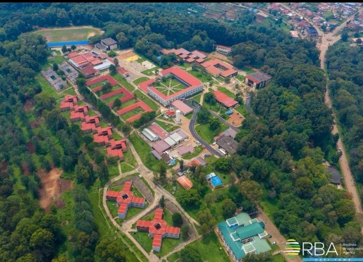 Emma w'umufundi tweet media