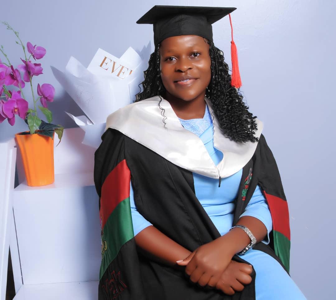 TotalEnergiesUG's tweet photo. 🎉Congratulations continue as we celebrate more outstanding beneficiaries of the #TotalEnergiesEPUganda Education Scholarship Programme:

✅David Mungungeo – Bachelor of Biomedical Laboratory Technology
✅Justine Asiimwe – https://t.co/YEolEb70a4. in Agricultural Engineering
✅Garton Ansinguza Ival – https://t.co/YEolEb70a4. in Software Engineering
✅Scovia Aheebwa – https://t.co/MWoHkQHj2D. (Biochemistry)

We’re proud of each of you. Your success continues to inspire many across the #TilengaProject districts.

#GrowingTogether #CreatingSharedValue