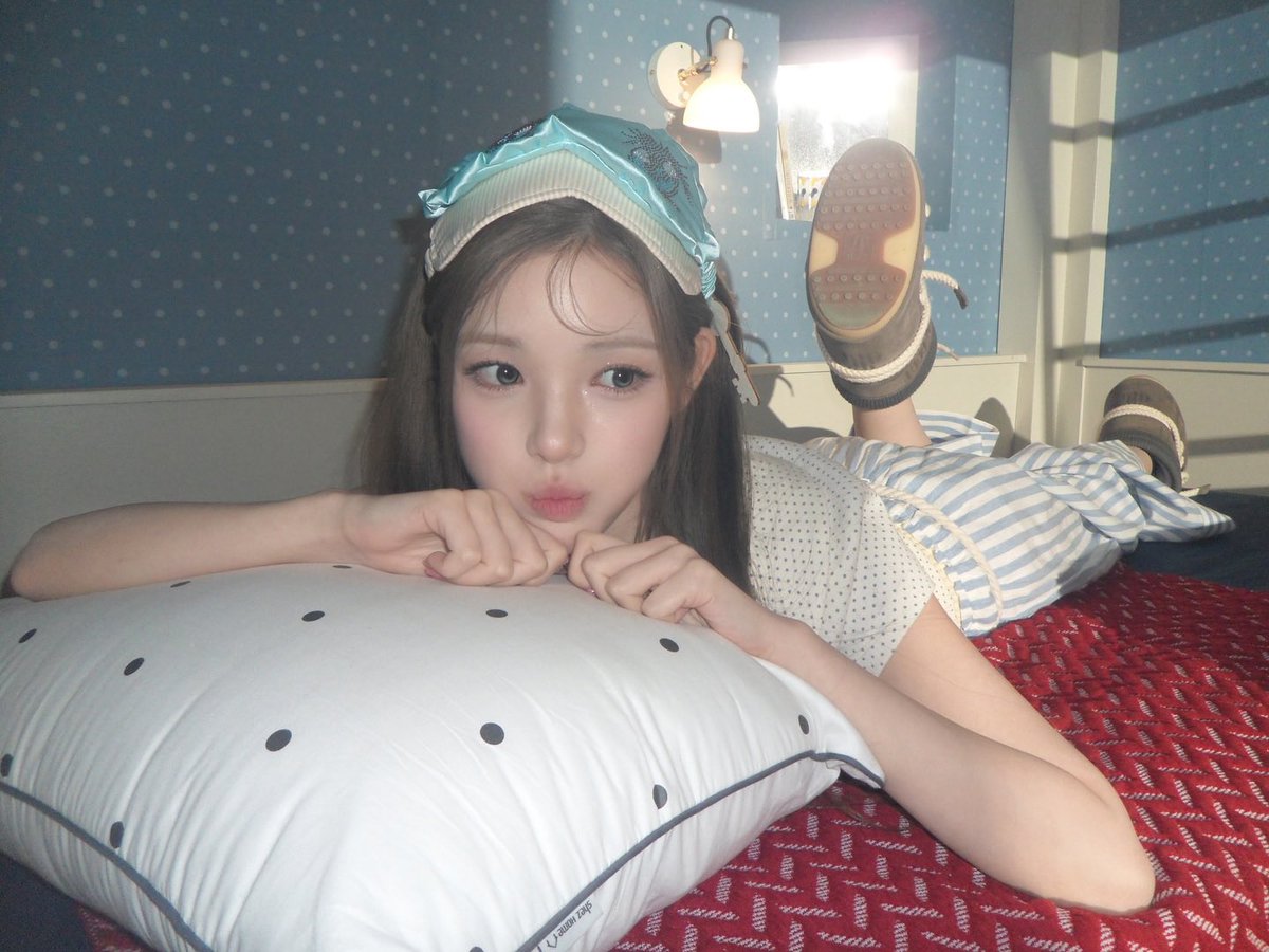 dearH2H's tweet photo. 260226 하츠투하츠 인스타 #유하 🐰🎀 https://t.co/h83MJNV7mR