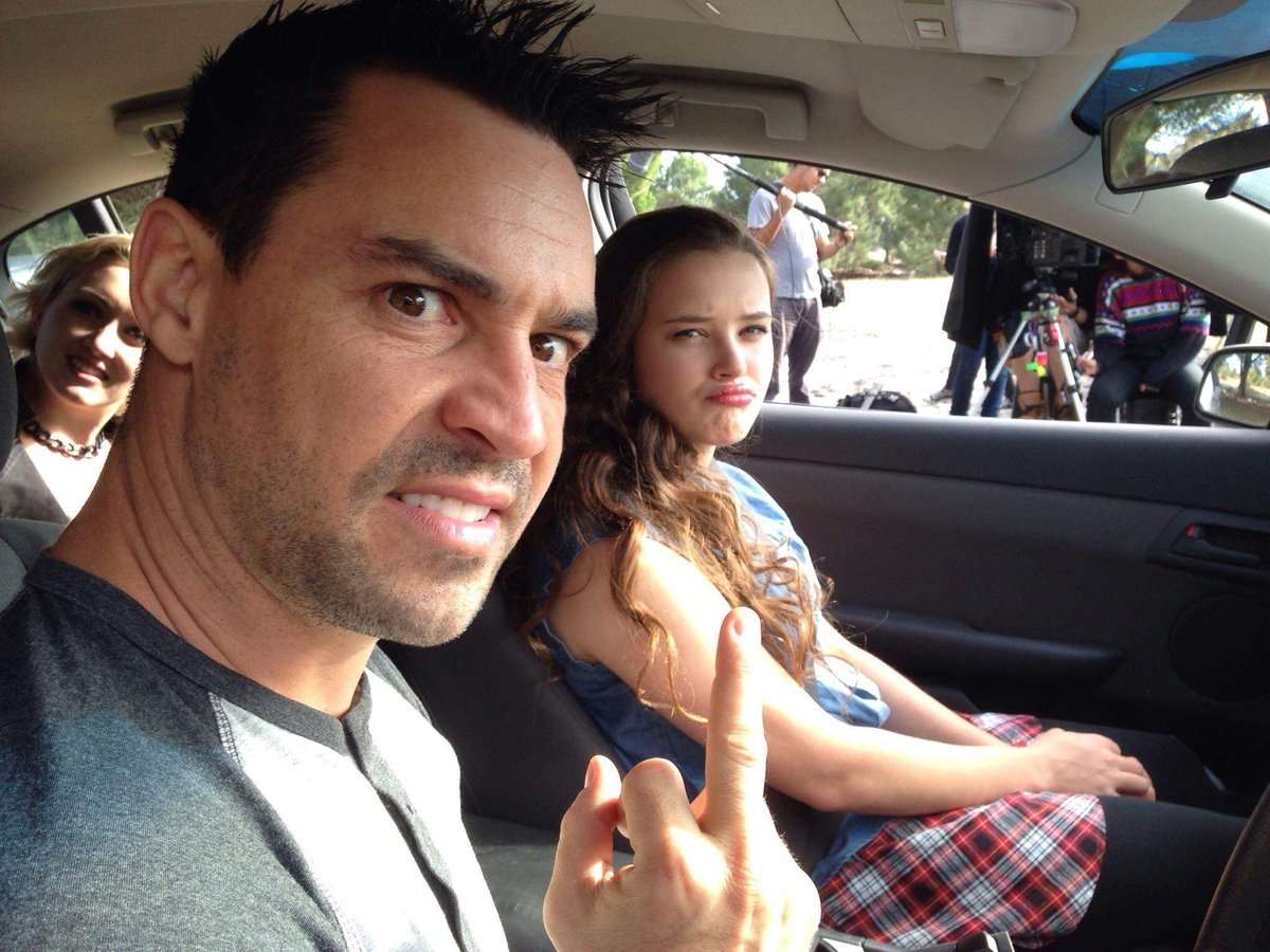 My middle finger salutes you