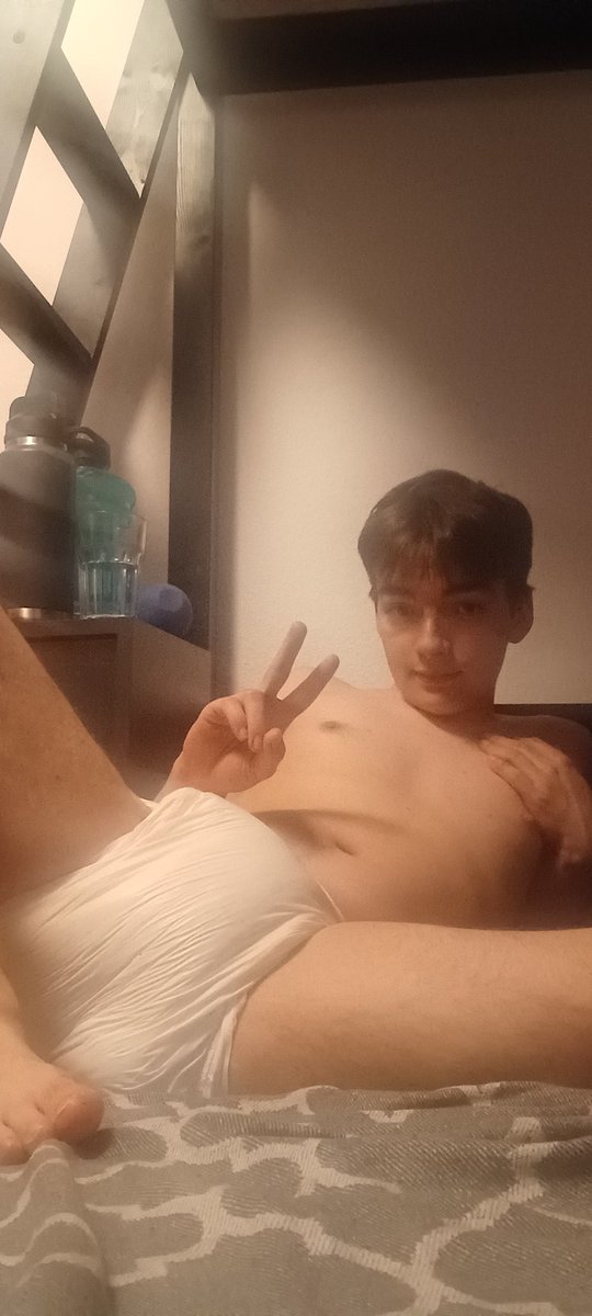 0Diaperboy tweet media