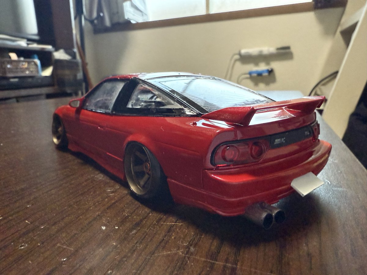 mwWMdVFFqr69300's tweet image. #ミニッツ
#MRD
#プラモデル
#180sx
フェンダーちょい出しボンネットダクトTE37ブロンズ東北仕様？
