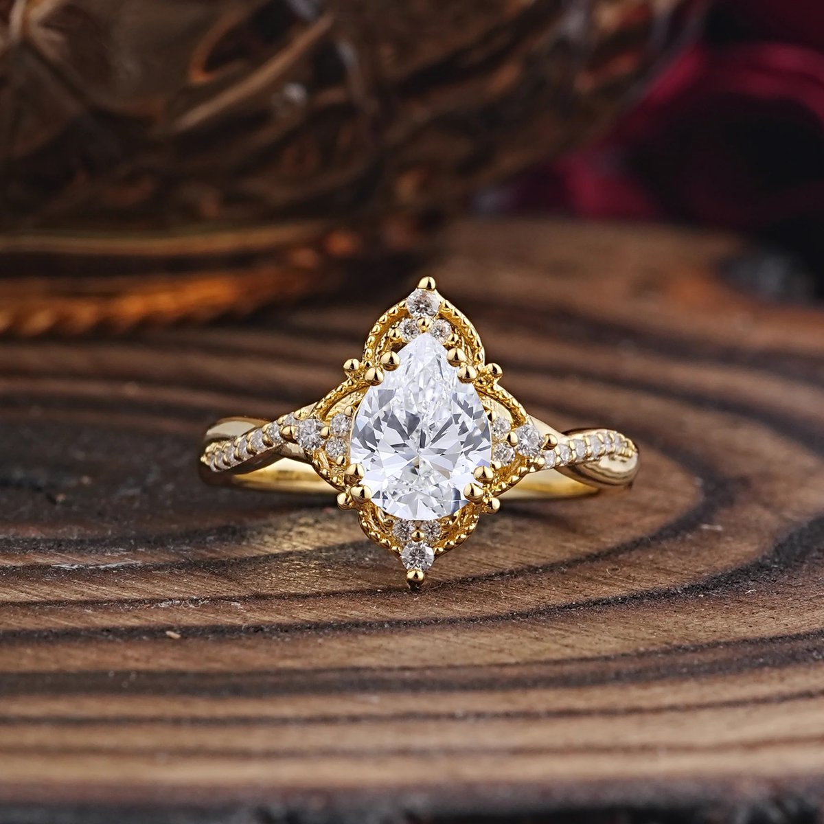 Romalarjewelry's tweet photo. Serving major Big Ring Energy. πβ¨ This luxury Pear Cut Lab Diamond is pure, unapologetic ice. π§ Who's saying yes? #LabDiamond #RingGoals https://t.co/BctCwrOtwh