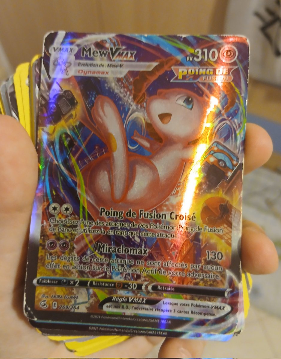 Martaenjoyer's tweet photo. "...where are ur pokemons???"

"Oh apologies gimmie a sec"
*pulls his pokemons (that i can't draw💔 so im showing the card)*

(Also idk if they are fake or not i don't actually care i prefer playing with the cards instead of collecting them for money)
#PMTOK #Pokemon https://t.co/yzGSQVG5Dd