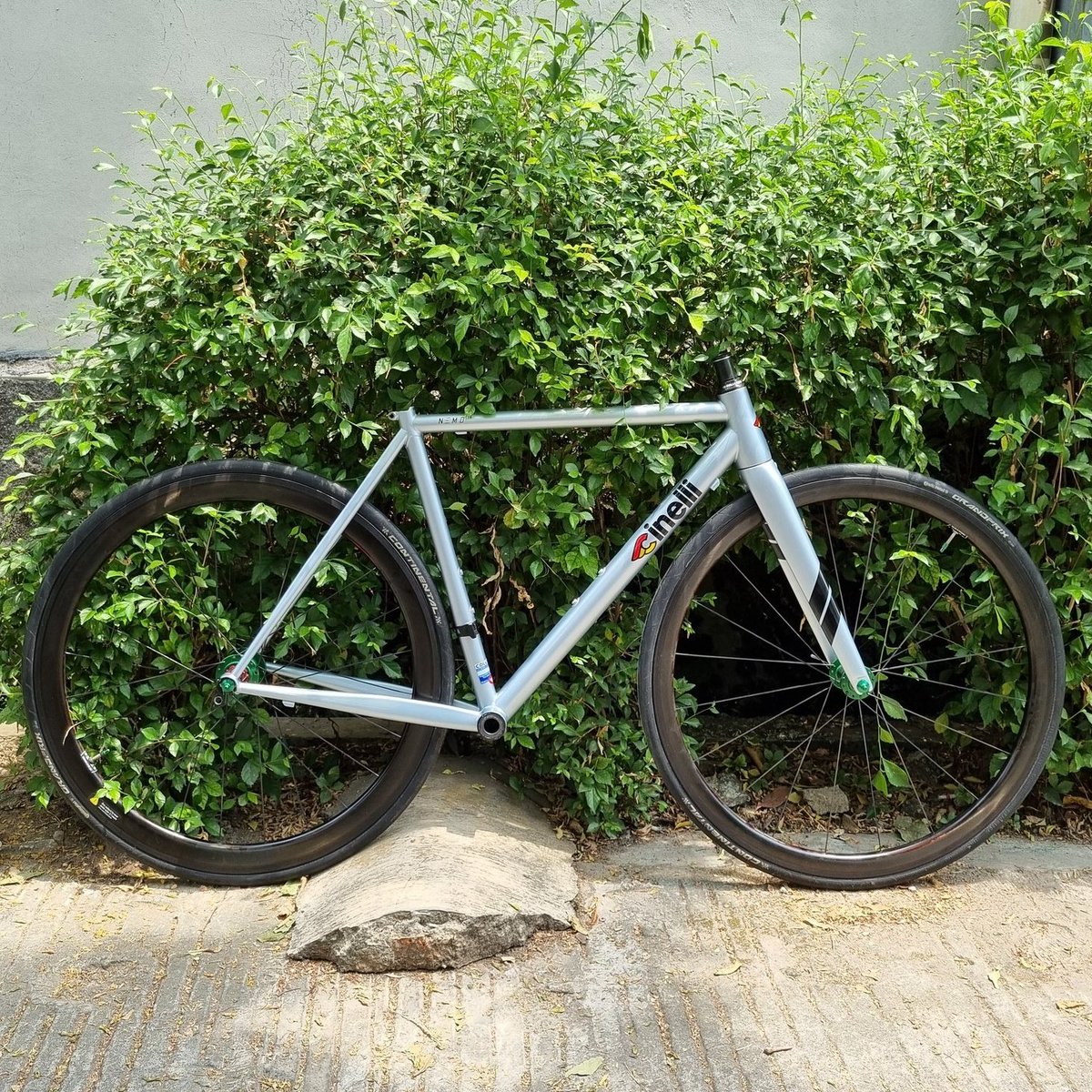 Fix_Fixed tweet media